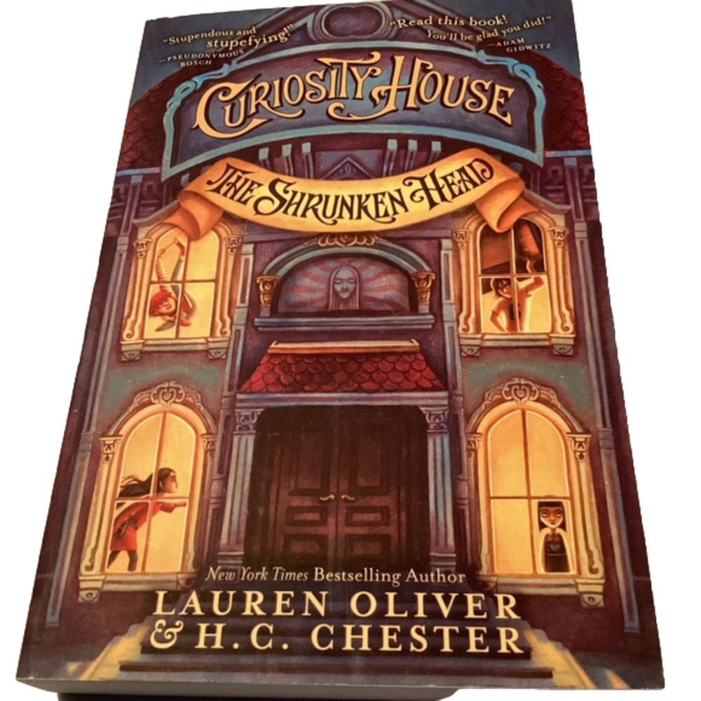 Book - Curiosity House:  The Shrunken Head by Lauren Oliver & H.c. Chester